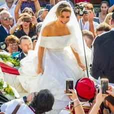 Maria Menounos sa vydala