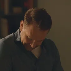 Nikol sa zosypala. Matej sa rozhodol odísť.