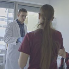 Bartoš nie je vo svojej koži.