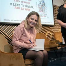 Evita na krste knihy V lete ti poviem, ako sa mám