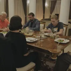 Eva povedala Katkiným rodičom pravdu.