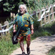 Zomrel Bill Oddie, legendárny komik a moderátor.