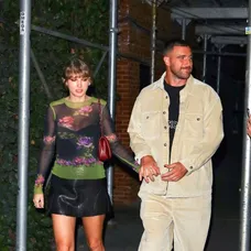 Travis Kelce a Taylor Swift tvoria pár