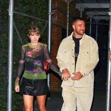 Travis Kelce a Taylor Swift tvoria pár