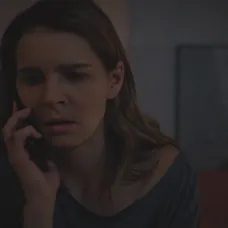 Laura dostane z Andreja strach.