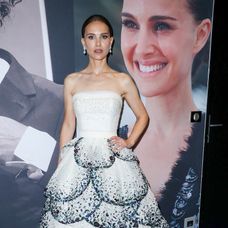 celebritne outfity