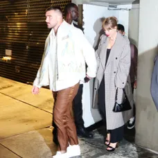 Travis Kelce a Taylor Swift tvoria pár