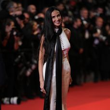 Demi Moore žiari na festivale v Cannes.