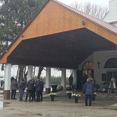 Pohreb Moniky Jákliovej sprevádzajú bezpečnostné opatrenia.