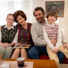 Tatiana Čobejová, Zuzana Norisová, Vladimír Kobielsky a Liam Nemček v seriáli Sľub