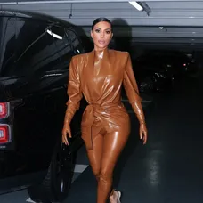 Kim Kardashian miluje latexové outfity.