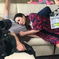 Heňa Mičkovicová v Kredenci