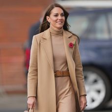 Princezná Kate rada kombinuje kúsky v rovnakej farbe.