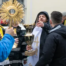 Ľuboš Kostelný v seriáli Svätý Max ako farár 