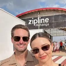 Miranda Kerr má štvrté dieťa