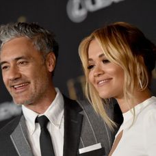 Rita Ora a Taika Waititi