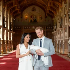 Vojvoda a vojvodkyňa zo Sussexu ukázali syna