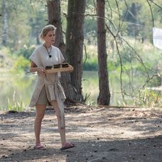 Silvia Šuvadová ako farmárska slúžka
