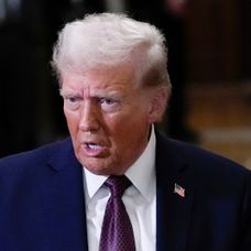 Trump vymenoval Sylvestera Stallonea, Jona Voighta a Mela Gibsona za svojich osobitných veľvyslancov