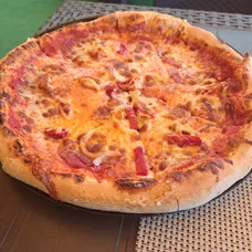 Na nože - Na obede s Tomášom Tarrom v Pizza Pub Tank