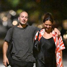 Katie Holmes a Jason Bard Yarmosky tvoria pár.