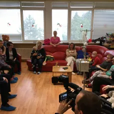 Traktor skončil v jarku.