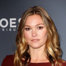 Julia Stiles