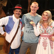 Evellyn a hospodár Martin z víťazom 10. série Dominikom Porubským