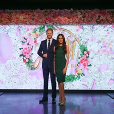 Múzeum Madame Tussauds premiestnilo modely princa Harryho a Meghan do hollywoodskej zóny.