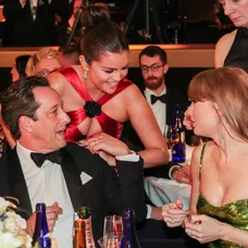 Selenu Gomez a Taylor Swift prichytili pri ohováraní