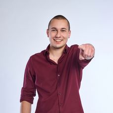 Kompletná zostava súťažiacich Farmy 18