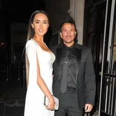 Peter Andre čaká s manželkou Emily tretie dieťa