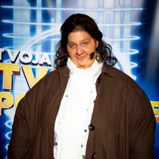 Jasmina Alagič ako Věra Bílá 