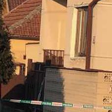V rodinnom dome našli telo muža a ženy.