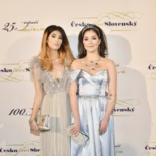Carmel Buckingham a Celeste Buckingham