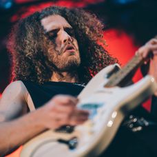 Gitarista Dávid Bílek odpálil turné v Banskej Bystrici