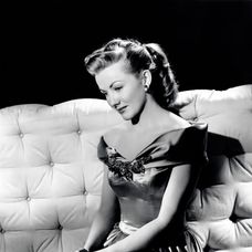 Zomrela Phyllis Coates