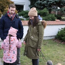 Julka, Tomáš a jeho nová kamoška Maťa