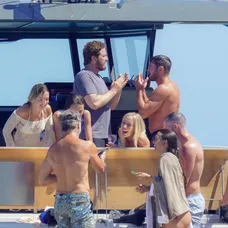 Zac Efron trávi leto v Európe