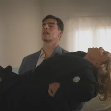 Lukáš priniesol do nemocnice Editu na rukách.