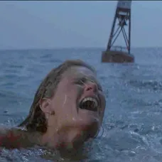 Zomrela Susan Backlinie, ktorá si zahrala prvú obeť žraloka vo filme Čeluste