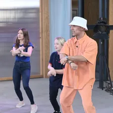 Zprava choreograf Miňo Kereš, súťažiaci Ondrej Potančok s mentorkou Jankou Graňákovou Kovalčíkovou.