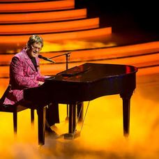 Peter Brajerčík - Elton John