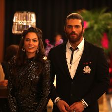 Can Yaman v seriáli S hlavou v oblakoch