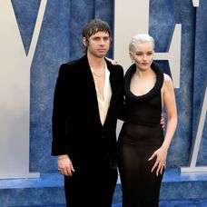 Julia Garner a Mark Foster patrili medzi najromantickejšie páry Hollywoodu.