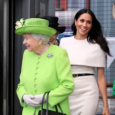 Meghan Markle robila spoločnosť kráľovnej Alžbete II. na oficiálnom otvorení nového mostu.