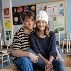 Jakub Švec a Kristína Spáčová v seriáli Pán Profesor