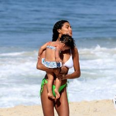 Vincent Cassel (54) a Tina Kunake (23)