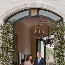 Princ William a princezná Kate na svadbe jordánskeho princa