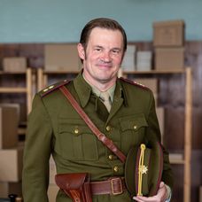 Do Dunaja mieri herec zo Sľubu Peter Nádasdi.